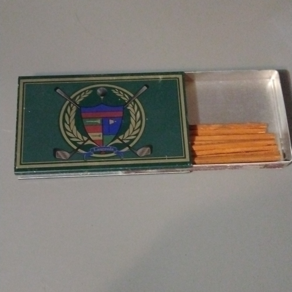 Vintage metal golf matchbook (sku 5100)